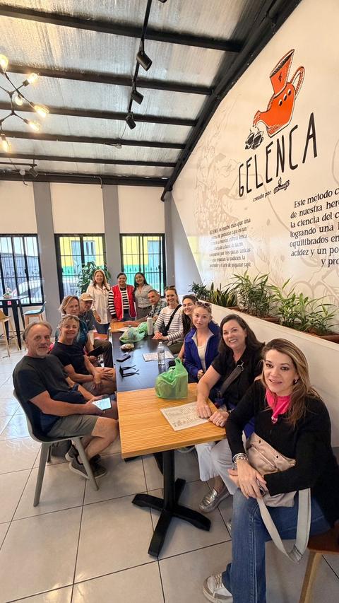 A group at the Gelenca coffee shop